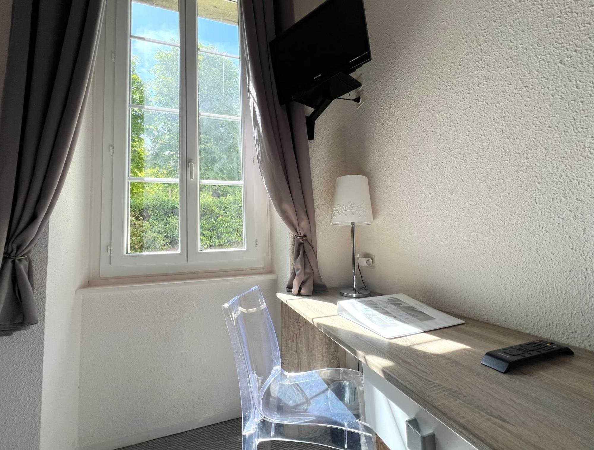 Logis Hotel Restaurant Des Thermes Lamalou-les-Bains Εξωτερικό φωτογραφία
